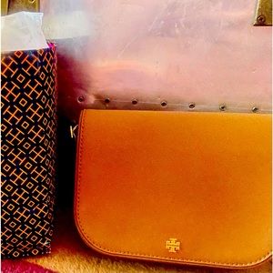 Tory Burch Emerson Crossbody (brown/moose)NWT